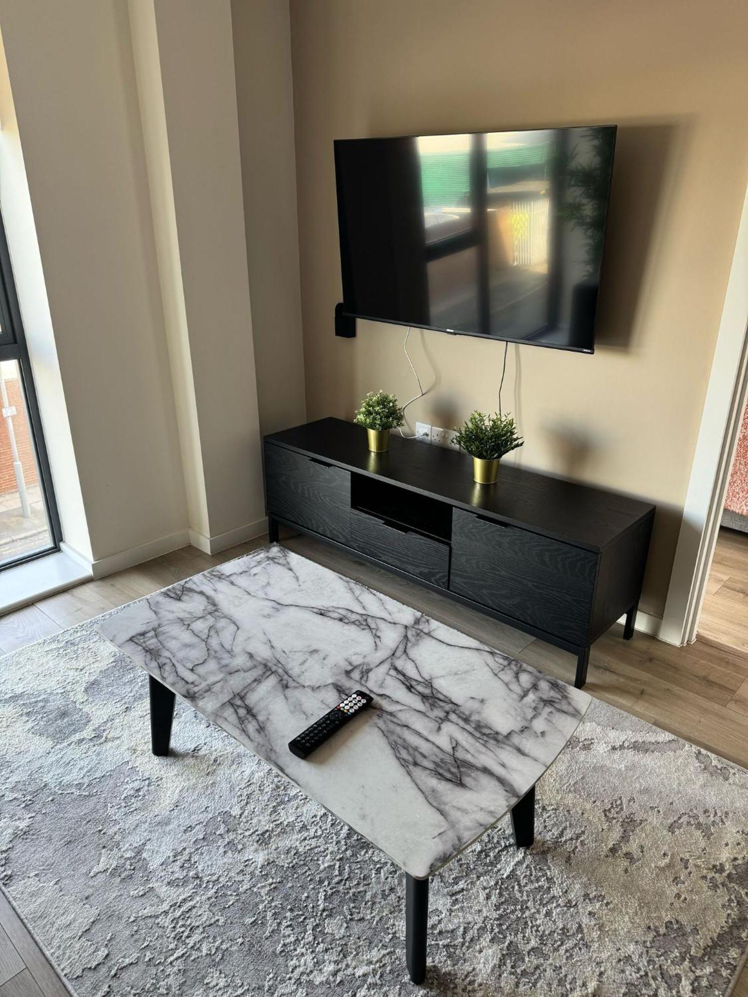 Apartment Richmond Row By L3 *